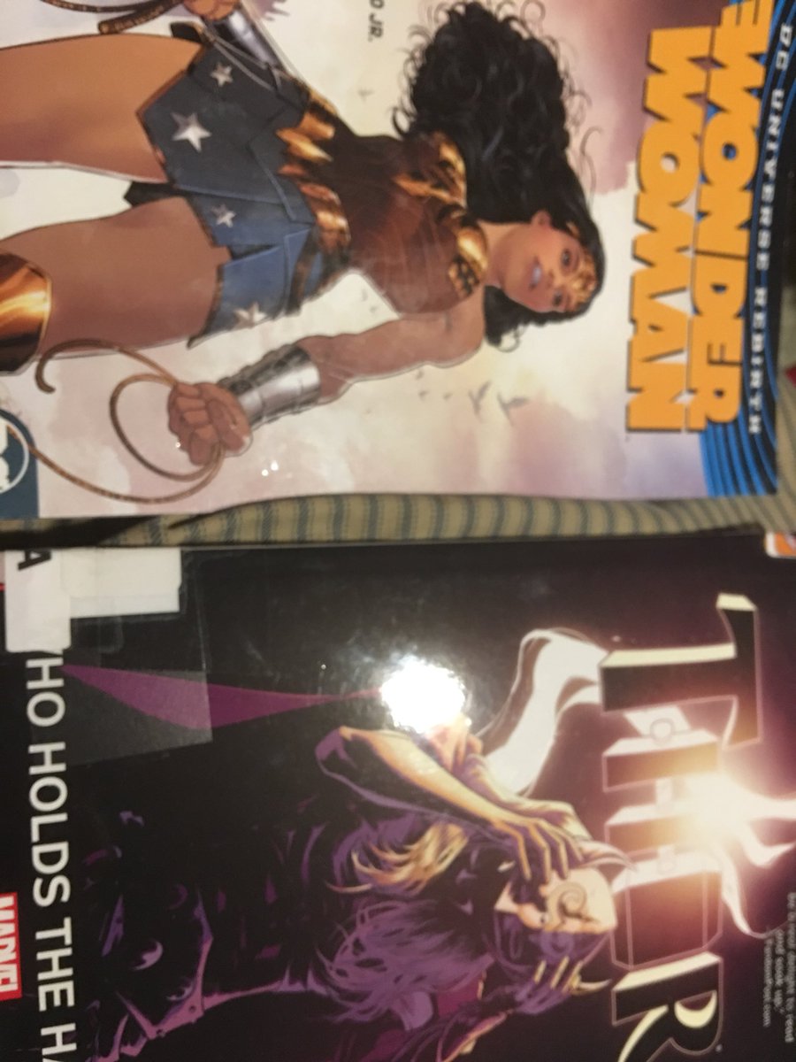 ClawedShiftARP's tweet image. //Got new comics from the library today. I’m happy