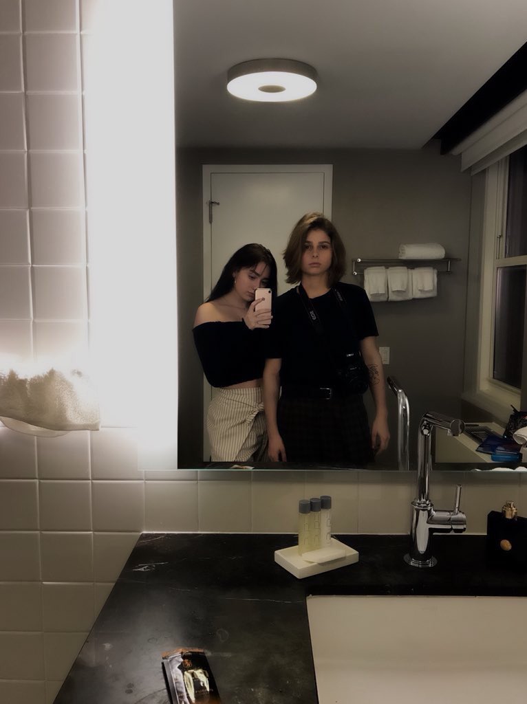thelesbocouples's tweet photo. Couple submit 💓💓💓 @maddygenovese https://t.co/PHUNzbaCXB