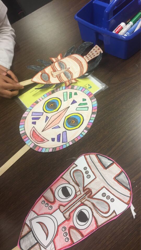 UH_C100's tweet photo. The Dream Academy students and C100 members came together to create African-styled masks and learn the rich history behind the art. https://t.co/bdaDgMhjEA