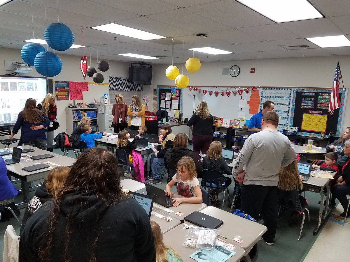 GBEAP's tweet photo. Parent Night at GBE is under way. 3rd graders are showing parents Front Row. https://t.co/cKcTfrltiL