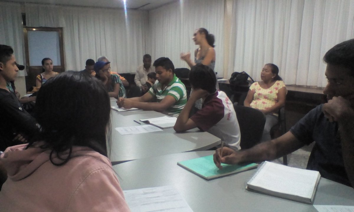 abacede's tweet photo. @DeltaInces @WuikelmanAngelP acompañamiento y charla del ministerio del trabajo a aprendices INCES delta en firma de su HCM  el PNA junto al ministerio de agricultura y tierras construcción de formación productiva  juventud divino tesoro de la patria #SomosInces #VamosNico https://t.co/y5jC2Odl1l