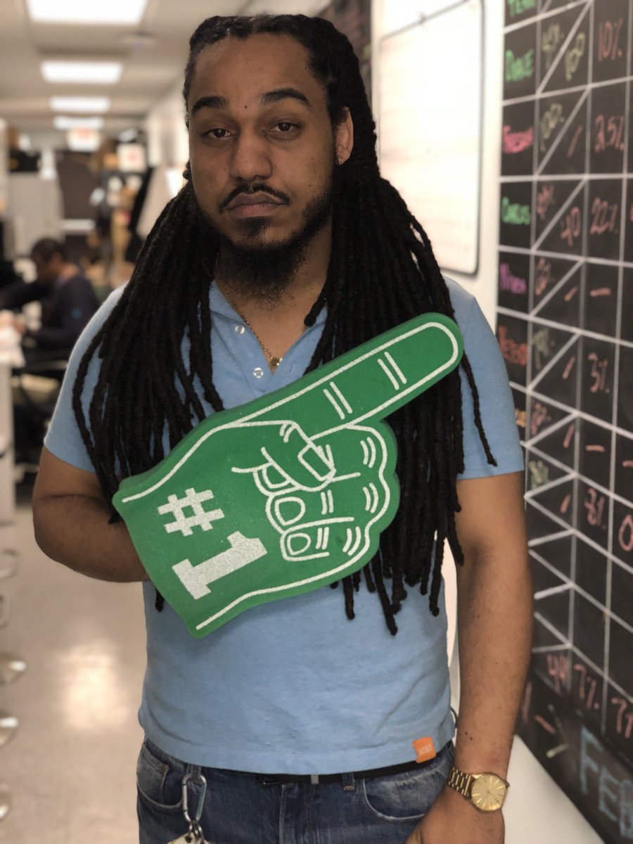 atl_mid's tweet photo. Cam said “it’s business not personal!” Cam with a total of 13 CRU lines and Green Machine’s 1st FirstNet lead for another 10 lines! #Regulators #SquadUP #thebeltwaybandits #Bandits4life @MightiestGS3009 @jaimeattbiz @jd4180 @404girl https://t.co/1xKER6zZzT
