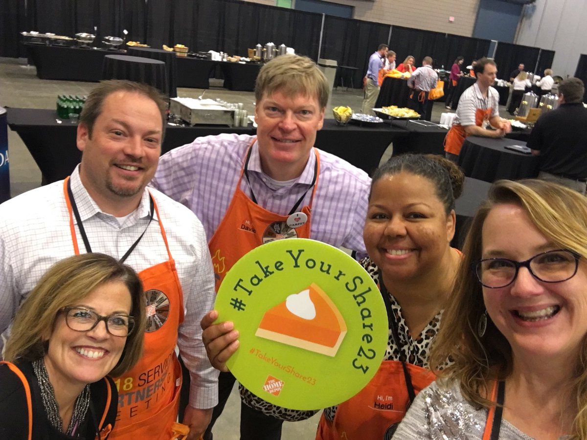 Larissa Green (@larissagreenthd) on Twitter photo South Atlantic and RVP Heidi ready to #TakeYourShare23 !! <a href="/superdave427/">dave hronchek</a> <a href="/Cynthiachase22/">Cynthia Castillo</a> South Atlantic and RVP Heidi ready to #TakeYourShare23 !! <a href="/superdave427/">dave hronchek</a> <a href="/Cynthiachase22/">Cynthia Castillo</a>