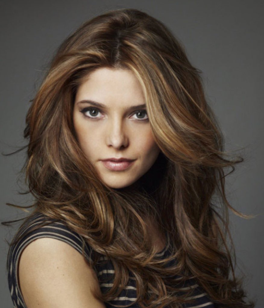 Happy birthday Ashley Greene 