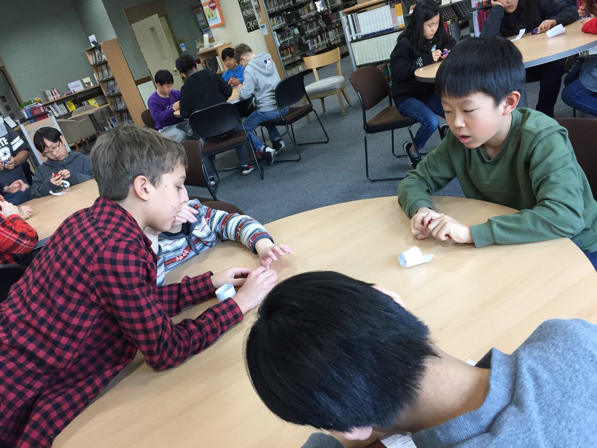 FreemanMei123's tweet photo. Gr5 Ss discover locks to get ready for middle school!! #KnightRoK #pypmeetsmyp #fun @GSISKorea @ibpyp @pownallmk https://t.co/31v4Eppp3E
