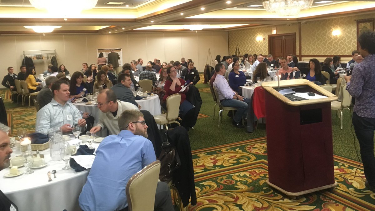 It’s time to vote on your favorite presentation at #ChiStuNight