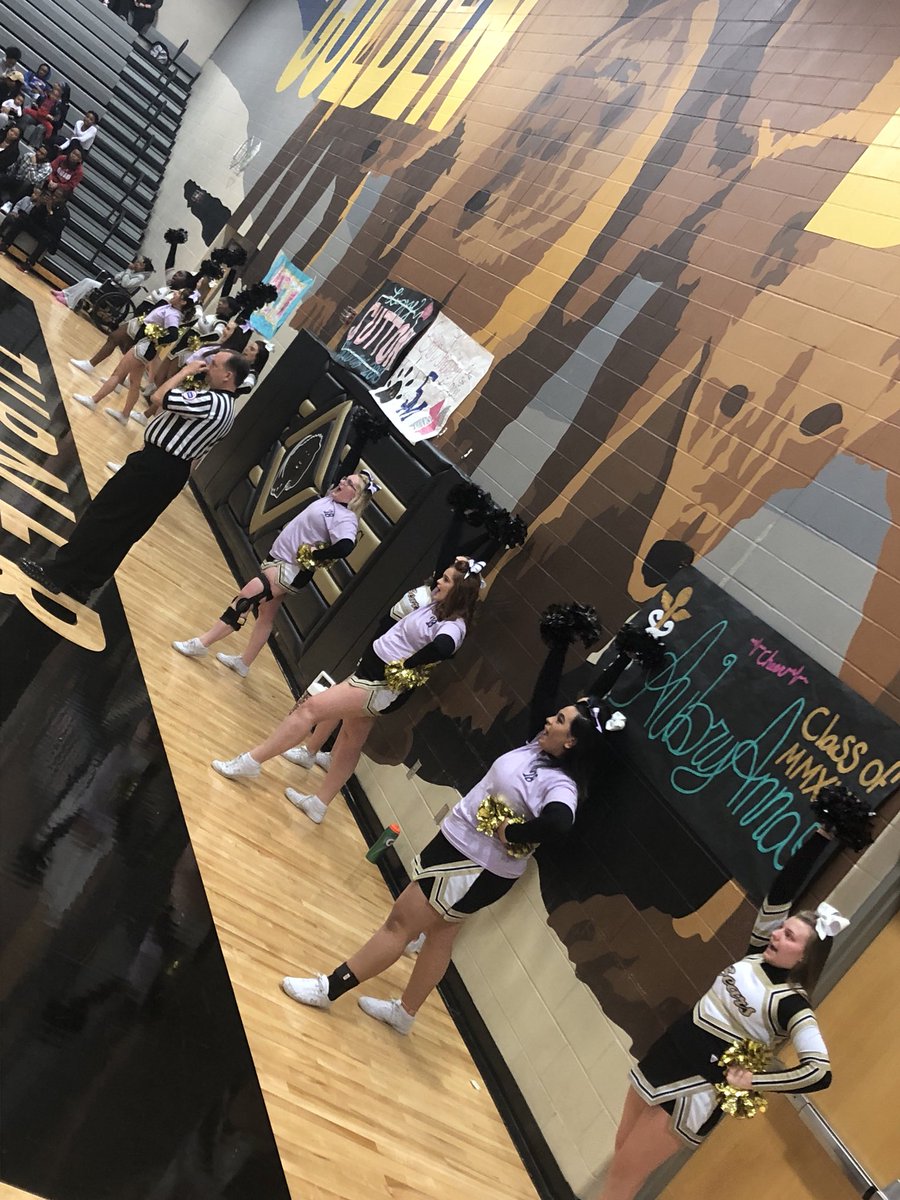 tbearscheer's tweet photo. Can’t believe it’s already Senior Night! This coach’s heart can’t take it! 💔 https://t.co/cK7t8Wuz5J