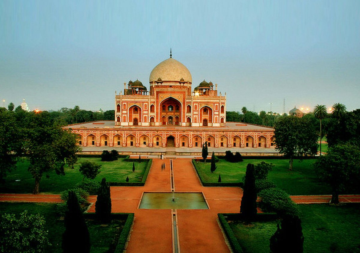 TheIsmaili's tweet photo. Article: Sunder Nursery and the Nizamuddin Project: A catalyst for development. Read more: https://t.co/BgaY5rfMDG #DiamondJubilee #AgaKhan #Ismaili #OneJamat #IndiaVisit https://t.co/fgv7aLuKym