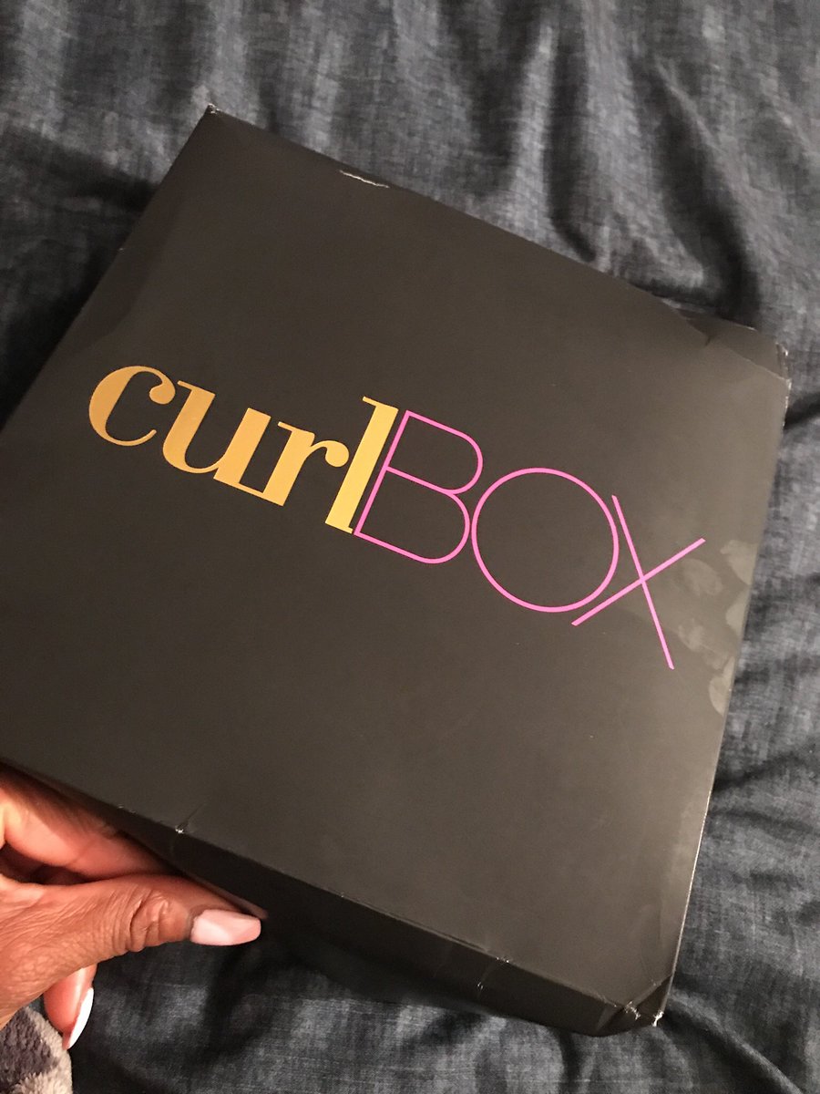 _Bloved_'s tweet photo. Super excited 👀 @curlBOX https://t.co/RyWZuKZ9x8