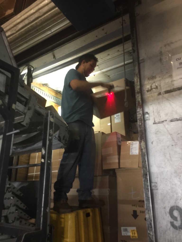#CaughtSafely take a look at Cadenn great use of that load stand ergonomics and building a rockin wall on the Phoaz T sort Black belt....Thanks <a href="/kennethcherry26/">Kenneth</a> @DesertMTUPSers <a href="/TonyTvalencia01/">TONY</a>