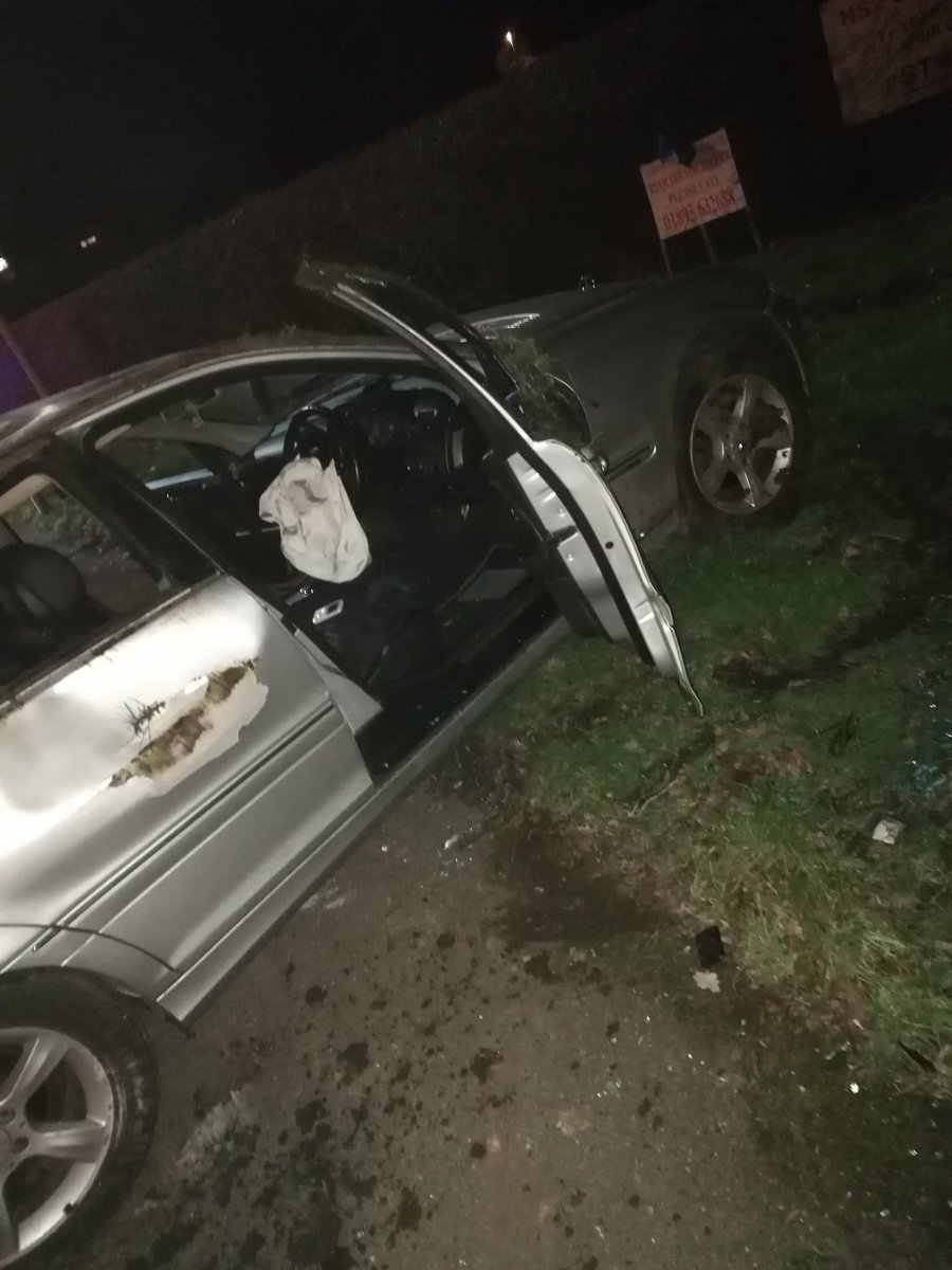 MPSHillingdon's tweet photo. Male arrested for drink drive after demolishing several street signs and lights. Along with his vehicle!
#XHERT3 #isitworthit!? https://t.co/ES1W7zLXIQ