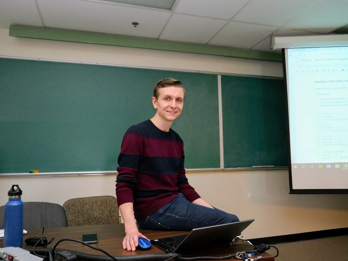 Thank you, @McCrayWX! The CAOS' first student workshop on Programming with Python was a great success. #studentworkshop #mcgill #aosdepartment #python