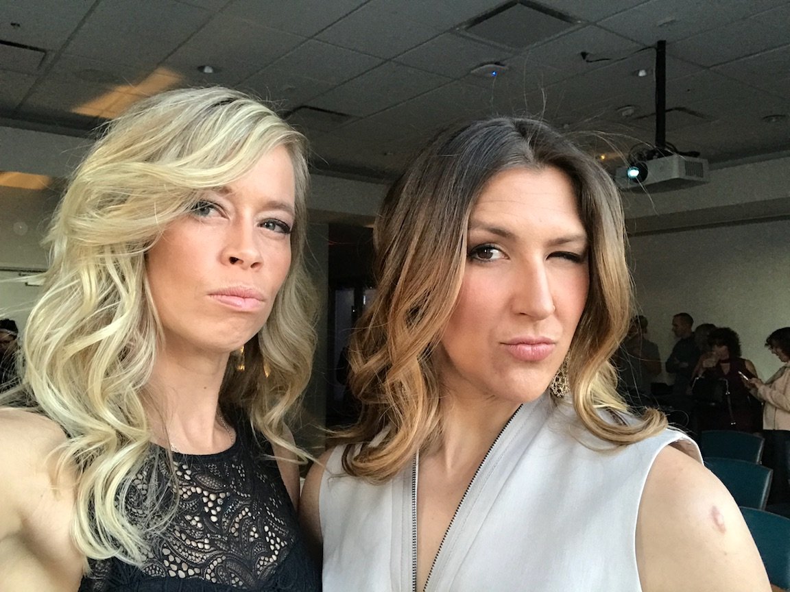 jenhudak's tweet photo. Show is startinh and @KristiLeskinen and I are getting our best @PhilKeoghan #browsie on! Tune in to @AmazingRaceCBS now! #TeamExtreme https://t.co/d83nKOCzbY