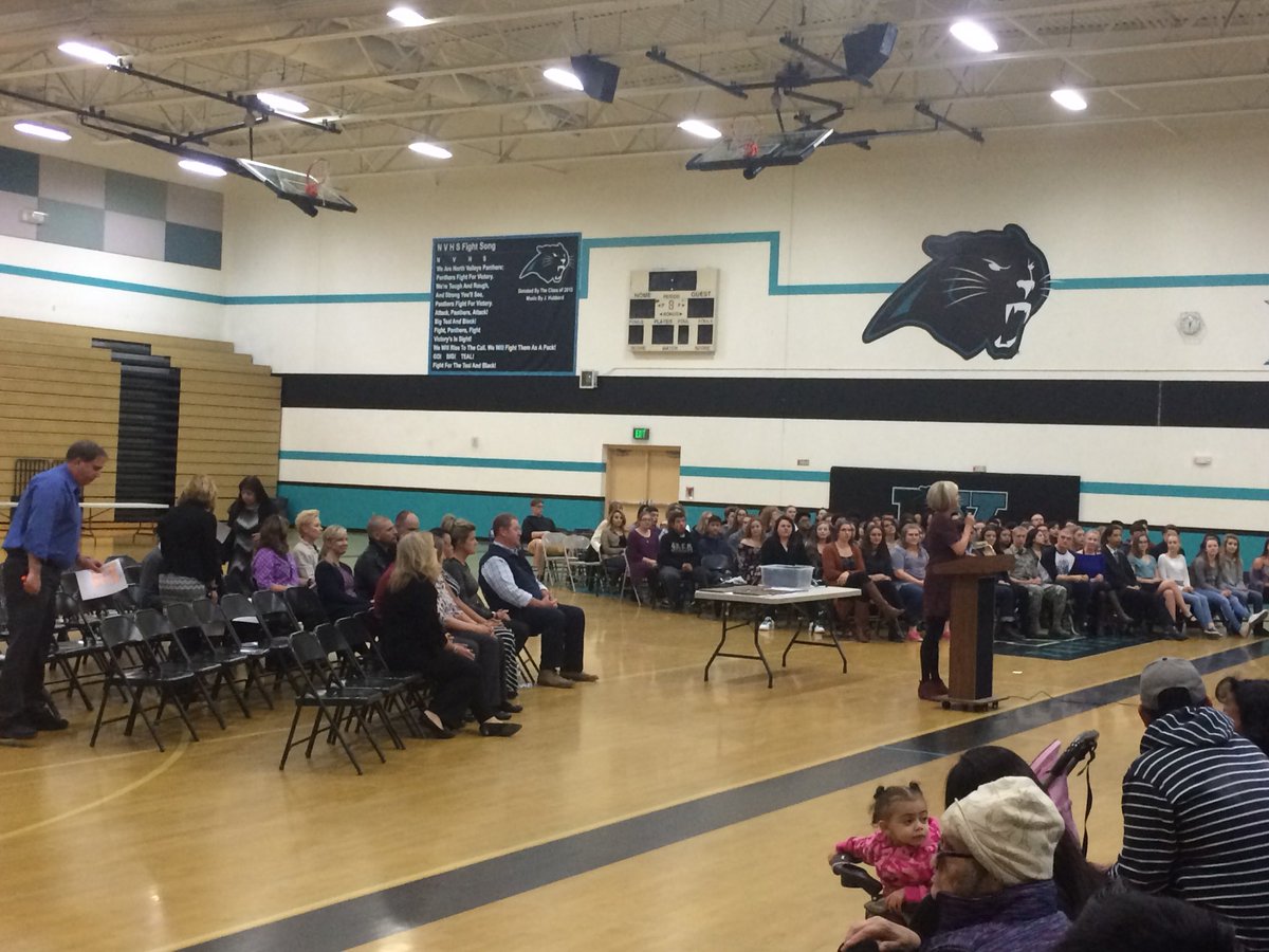 Richard89248118's tweet photo. Great turnout at tonight’s NVHS awards assembly.  Snacks provided by our culinary students. https://t.co/xibkhOaZDh
