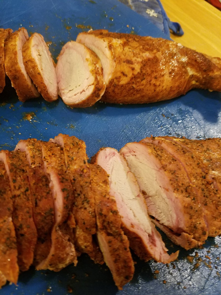 dtibbqsupply's tweet photo. One with some Triple 9 Swine and The Pig's Blanket Bee Sweet rub and the other one with luv rub and sweet sweet #t9s #luvrub #beestweet https://t.co/C9d9YLcsI4