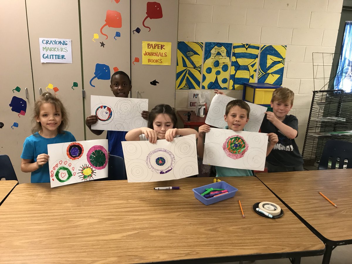chrisrl_BPA's tweet photo. BPA 1st graders learning about and creating visual rhythm in Art today 🎨 #BPAunstoppable 💙💛 @BPAPrincipal @Christinab0123 https://t.co/ioc8FqRMnG