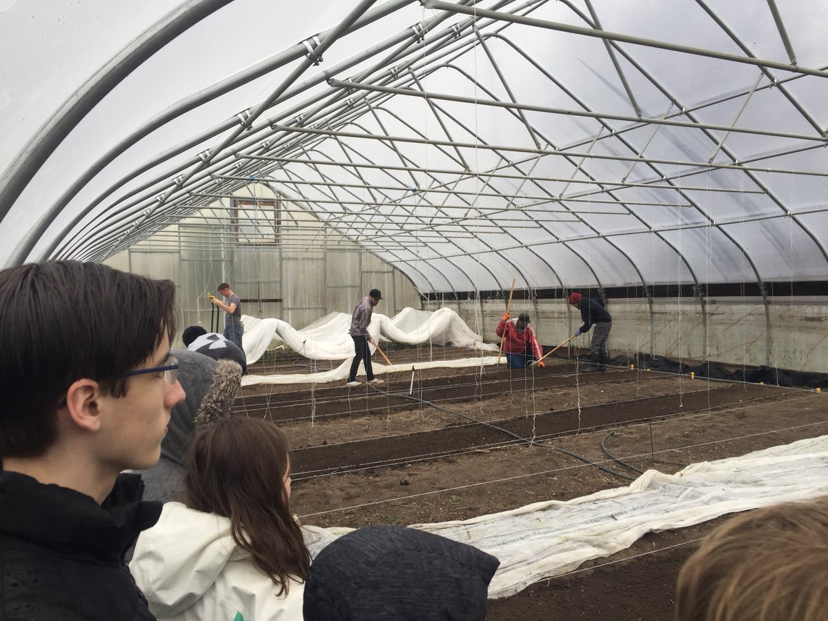 GPMCNews's tweet photo. Elementary mission fun day at Capuchin Soup Kitchen greenhouses.  They serve 2000 meals a week! https://t.co/bBqx9n7pD7