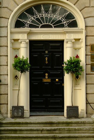 The doors of Dublin are as pretty as a picture ❤🧡💛💚💙💜