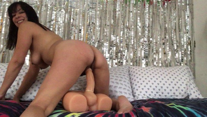 Just sold! A MILF Has Needs. Get yours here https://t.co/AgO7mkfJkh @manyvids #MVSales https://t.co/<a href="/tag/mvsales"class="tags"><span>#mvsales</span></a>