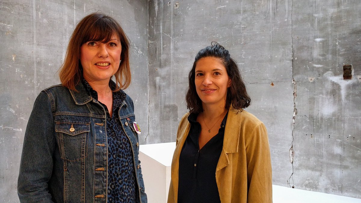reveil_creatif's tweet photo. Les nombreux inscrits du jour ont bravé le froid matinal pour assister au #RC58 - Derniers préparatifs au studio Lucette, soni, café &amp; croissants, en attendant l'intervention de @KatMademoiselle https://t.co/a3DKc7fNho