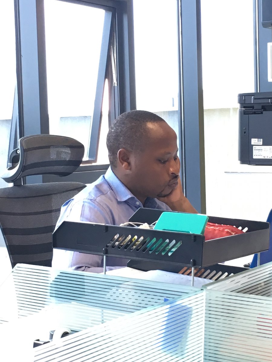 RwCollaborate's tweet photo. Stay focused, go after your dreams and keep moving toward your goals.
#Collaborate #KigaliHeights #coworkingspace #ThursdayMotivation @ThomasFortRwa @1000HillsCoffee https://t.co/ZkaAAP4pO1