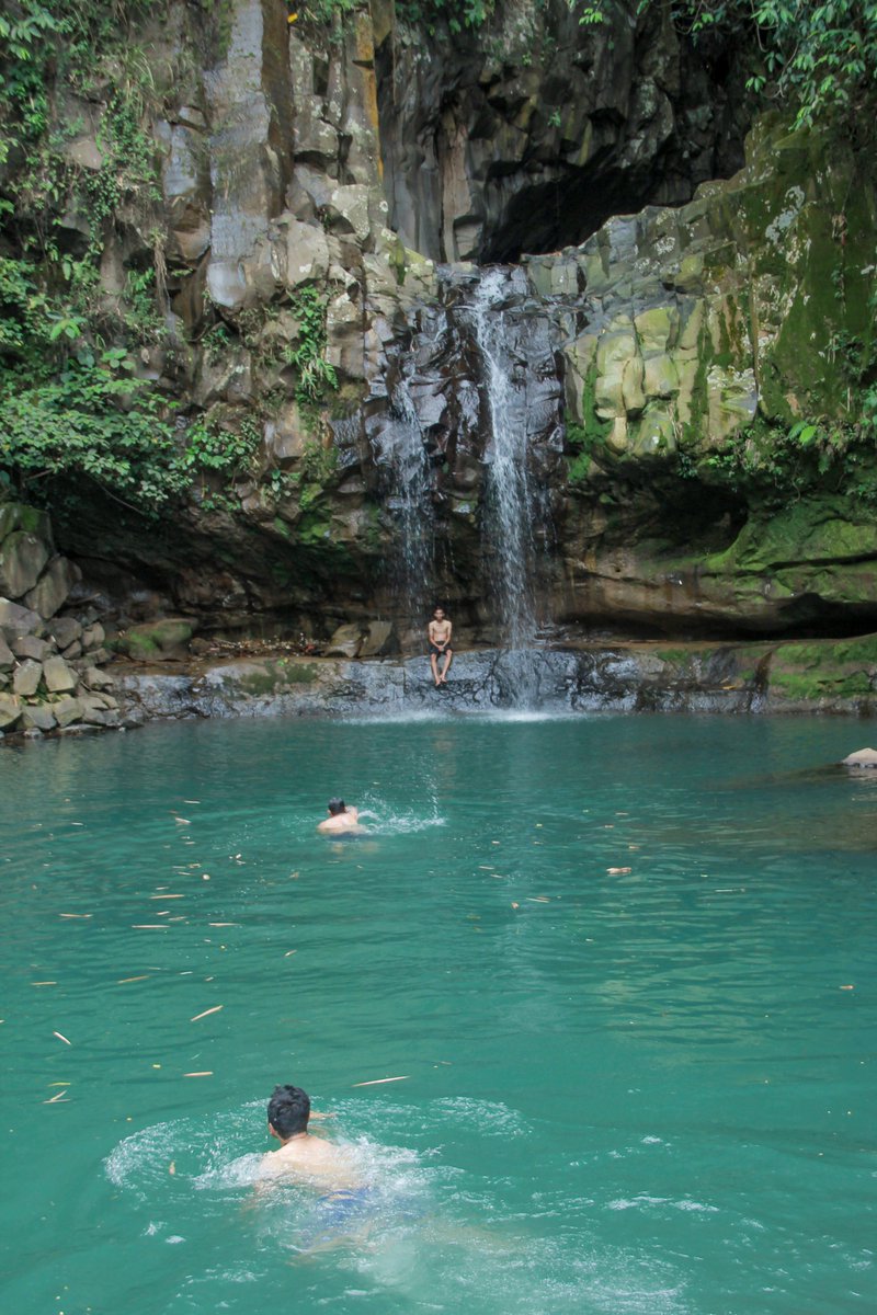 syahra_all's tweet photo. Ternyata masih banyak tempat yang masih perawan dibogor.
Yg mau maen ksitu ajak2 aku dong..π
#PesonaBogor
#pesonalam
#wisatabogor
#Bogor https://t.co/YDDI4YO09M