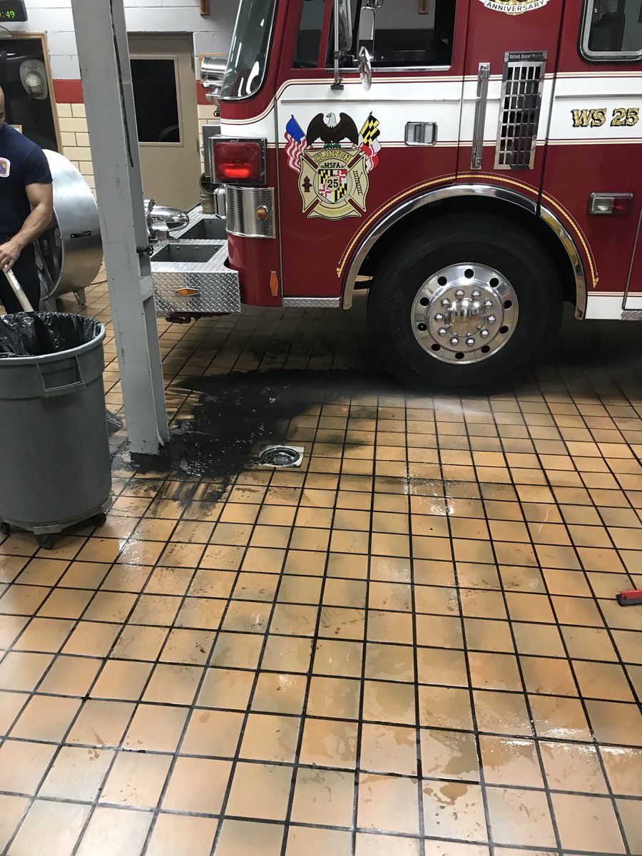 WesAuld's tweet photo. Tough day at work today so to lighten the mood we are getting into some late night shenanigans...#bruisershift #ShittersFull https://t.co/b8jU8gGPsT