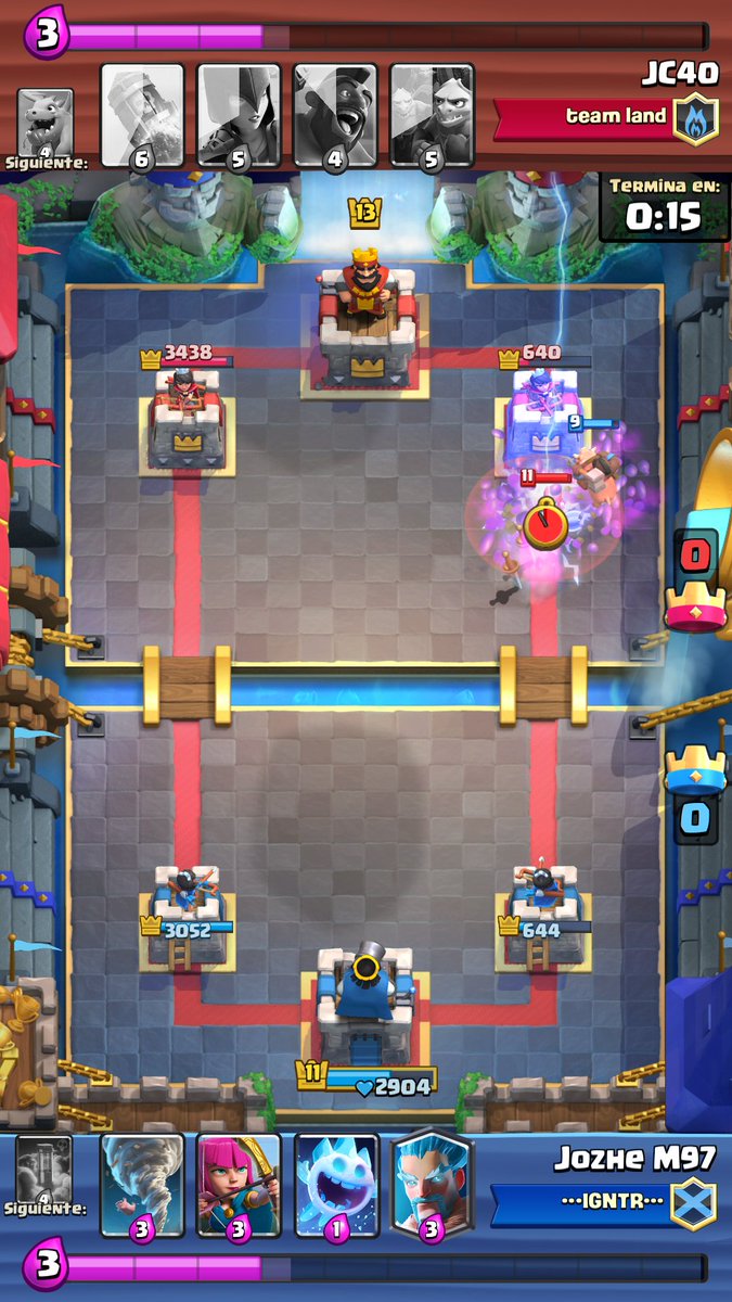 Un gran Zap de parte de <a href="/AriMichi22/">Ariadna</a>  hacía su pobre rival 👌😂⚡