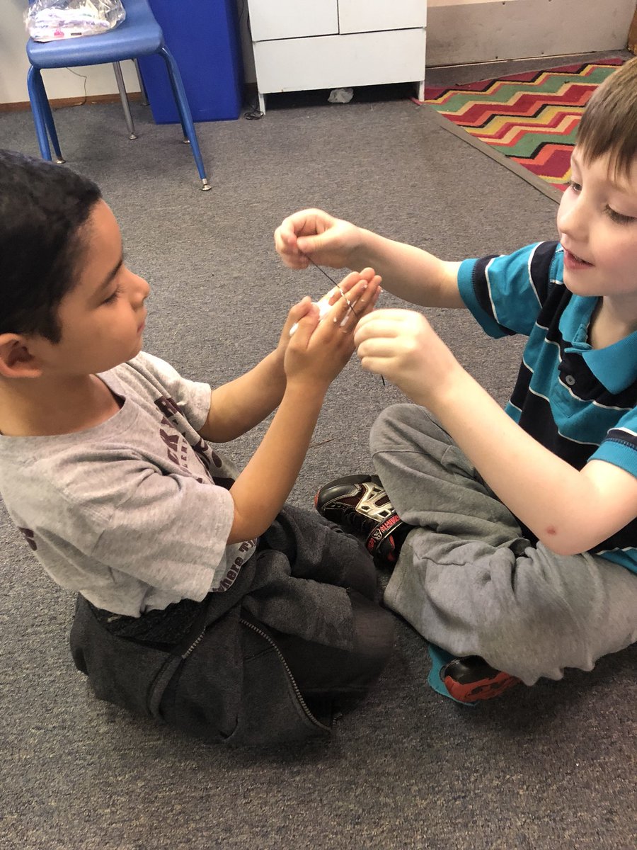 kj4759's tweet photo. Learning to floss shaving cream plaqures #MUSE #res2017 #resroars https://t.co/mgV88V4Noa