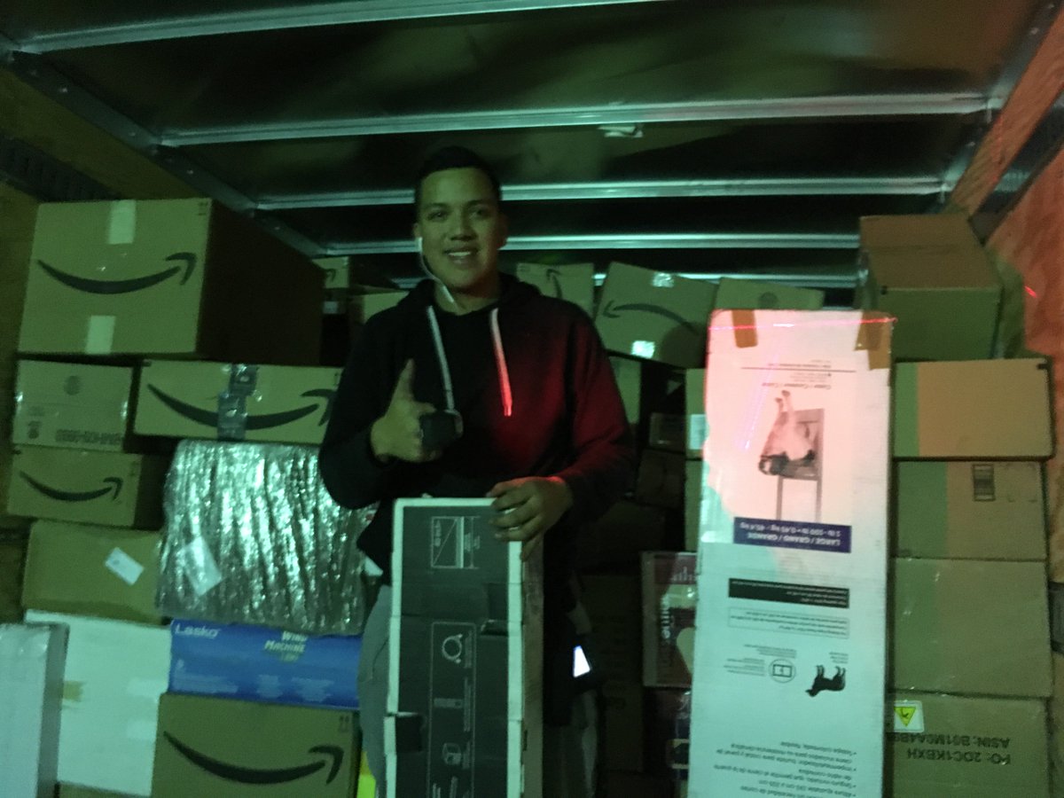 upsjdhill63's tweet photo. Salt Lake Twilight, Blue Belt Loader, Joseph Torres, using his load stand to stay in his power zone, and load to the top.  Solid methods and a great attitude.  #CaughtSafely @kennethcherry26 @DarrenMooreDM @DesertMTUPSers @Matthew87210264 @ckuhl0523 @UTHub_BrianW https://t.co/yARwLIEwBw