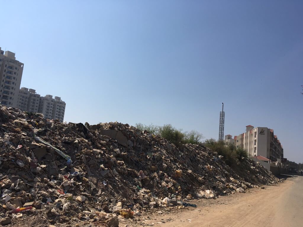 knobblings's tweet photo. @AhadBuilders  please show some responsibility towards the environmental. Get your act together and clear this mess https://t.co/cpQquRODow
