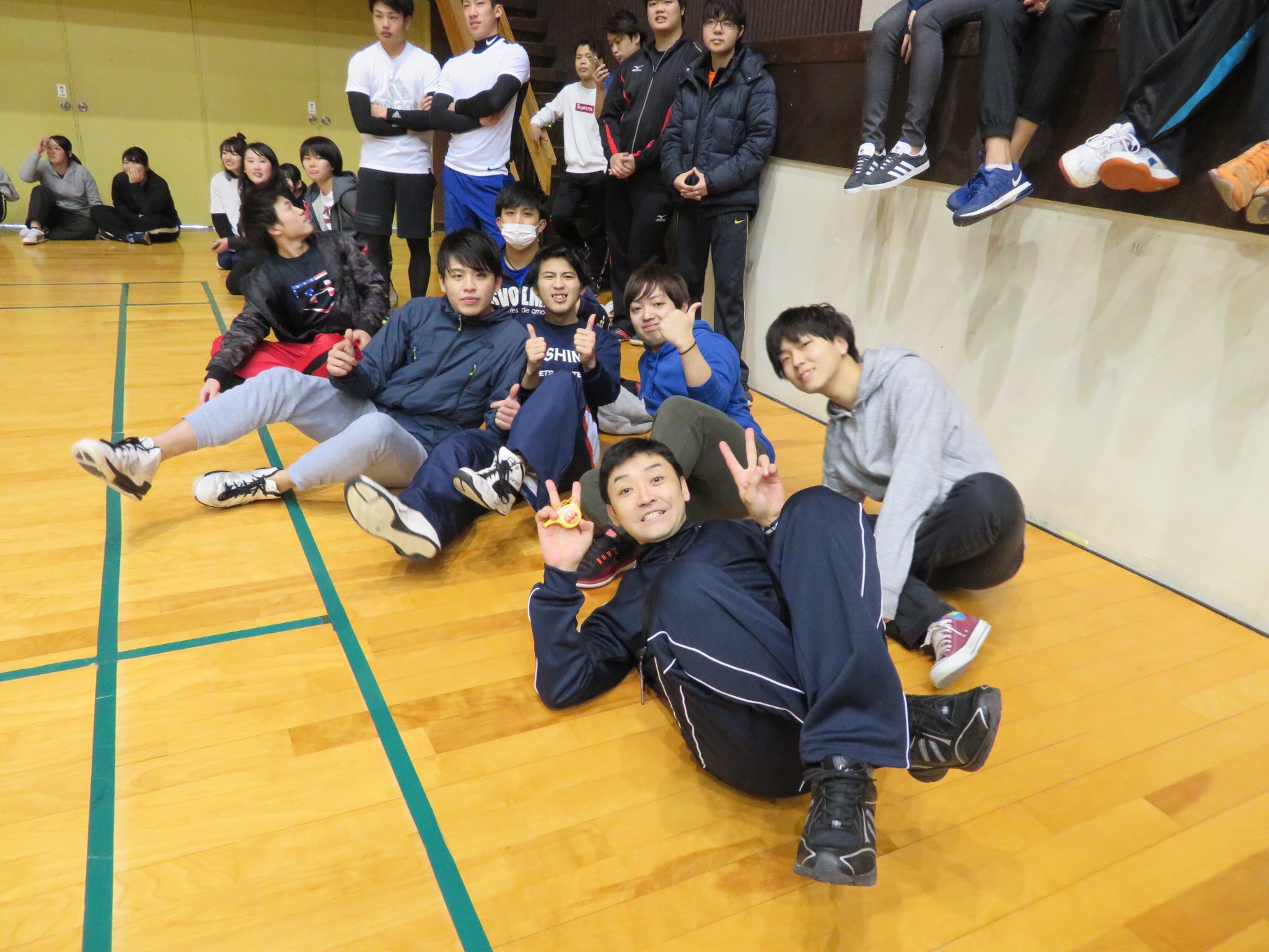 Twitter 上的 麻生公務員専門学校福岡校 今日スポーツで汗を流してます 普段勉強がメインの学校生活 こういった日も大切だね 麻生 公務員専門学校 スポーツ大会 クラスマッチ 楽しそうだ 福岡 専門学校 T Co Ge4ml0wikq Twitter