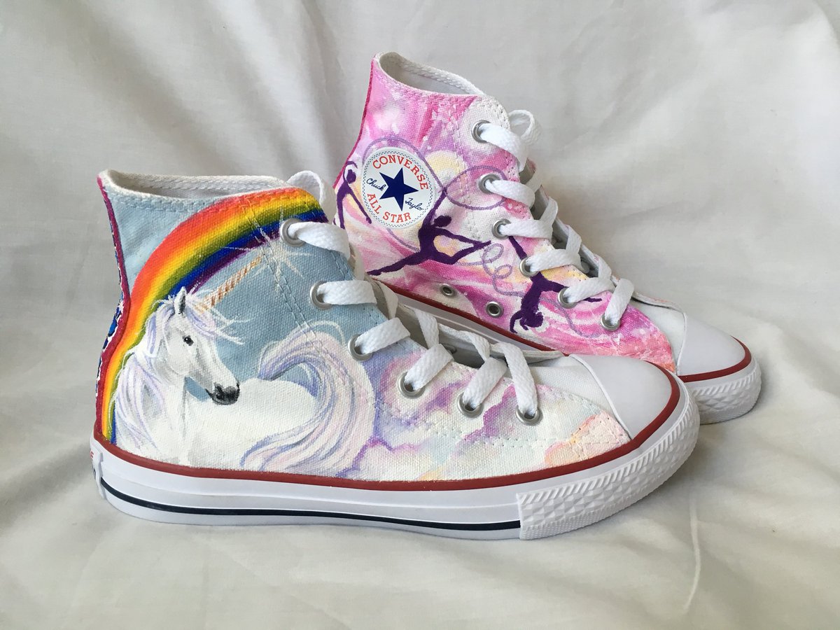 lisa_desouza's tweet image. My second pair of @SupershoesUK have been delivered, I hope they were loved. I adored painting these #Supershoes #childhoodcancer #retweet #charity #empoweringchildren #sponsor