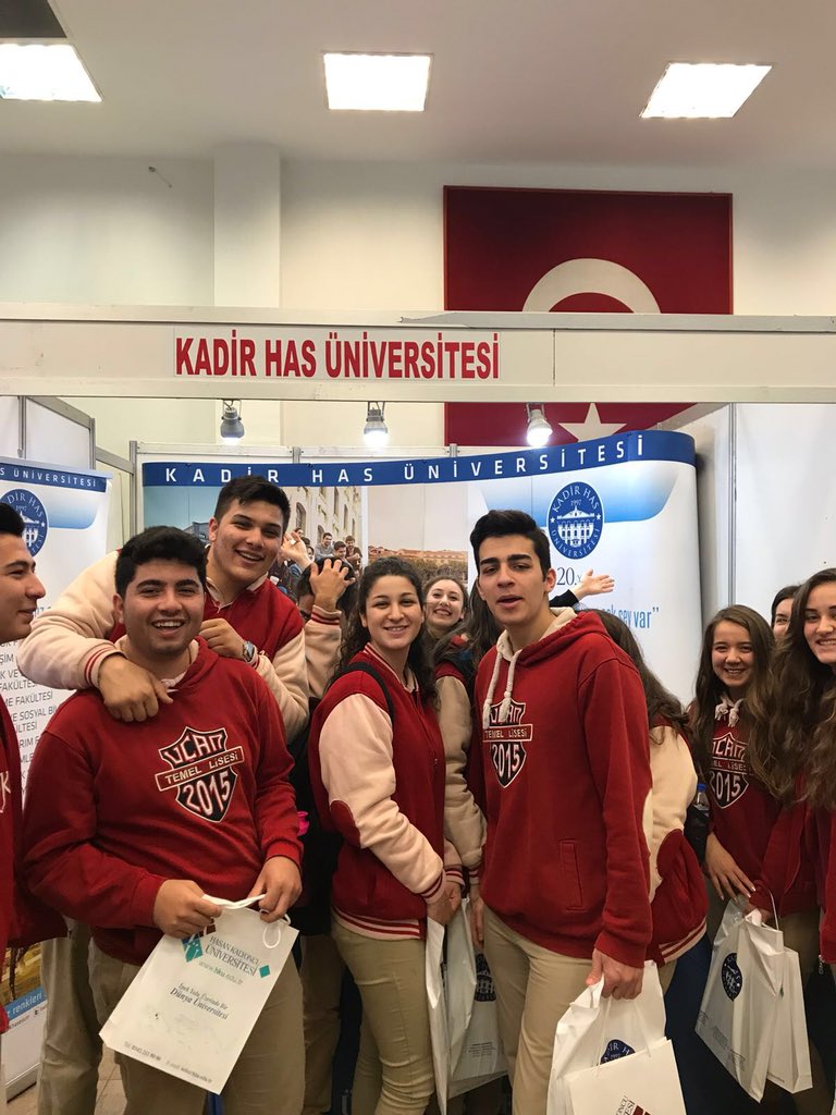 KHAS Tanıtım Ekibi, 22-23 Şubat’ta Mersin Educaturk Fuarı’nde üniversite adayları ile buluşuyor. Mersin Kongre ve Sergi Sarayı’ndaki standımıza bekliyoruz.