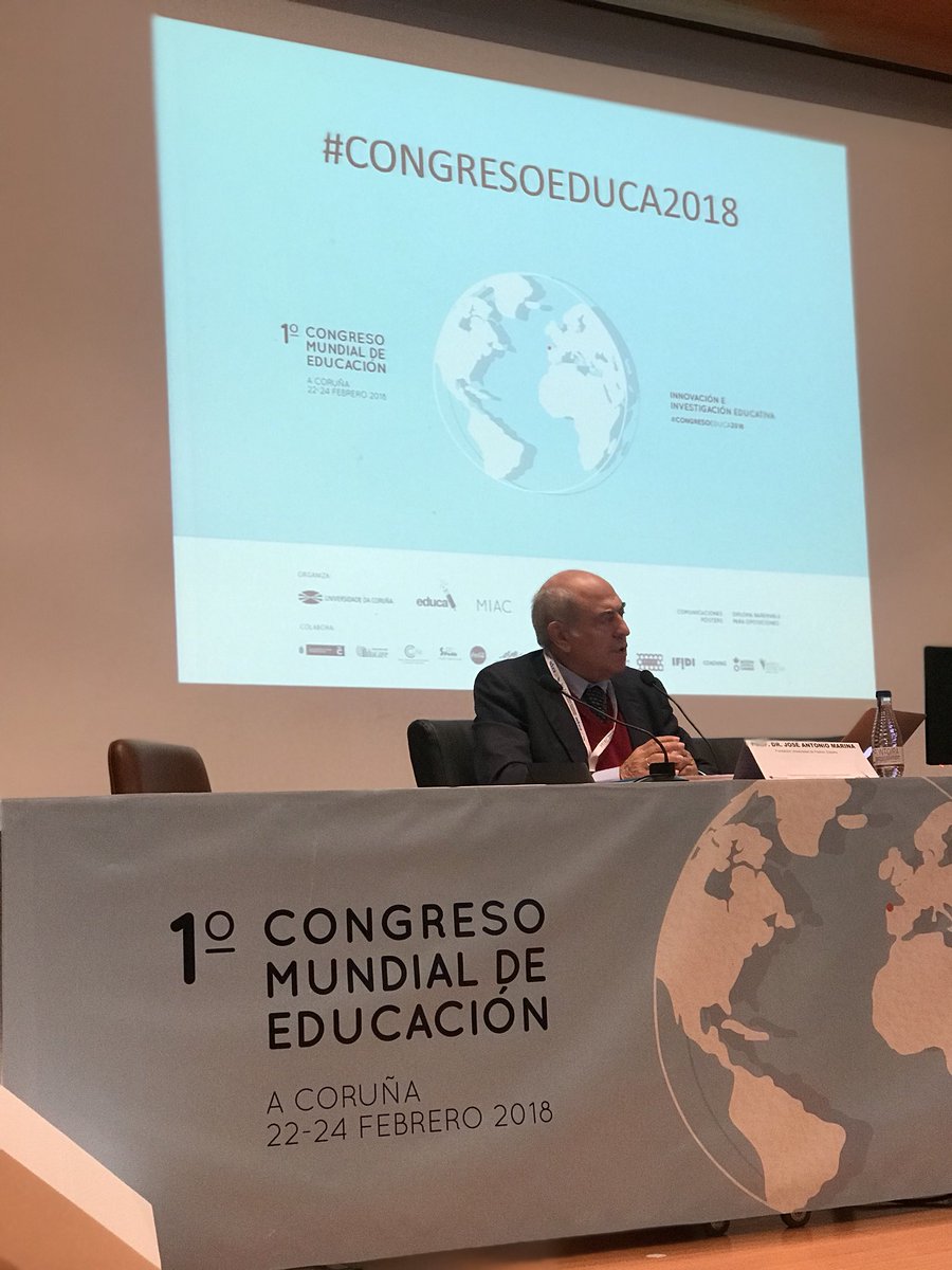 MIACeduca's tweet photo. #congresoeduca2018 

“Los Maestros somos absolutamente los responsables del futuro de la sociedad, pero cuidado también los son otras ciencias” 

🤔Ellas tienen mucho que aportar y que nos ayuden a descubrir enigmas https://t.co/jPgWCWhIox