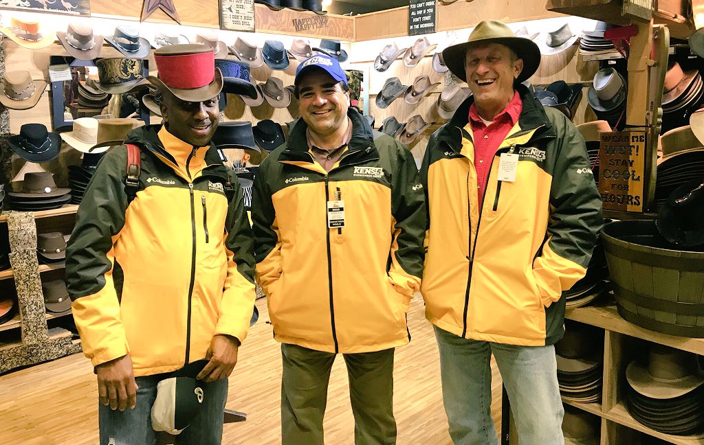 JackAcostaKENS5's tweet image. Thankful I got to cover @SanAntonioRodeo with my @KENS5 team - already looking forward to doing it again in 2019. #kens5eyewitness @barrydavistv @PaulMireles @MHurstKENS5 @TomCury @CharlieKENS5 @HenryRamosTV @JoeKENS5