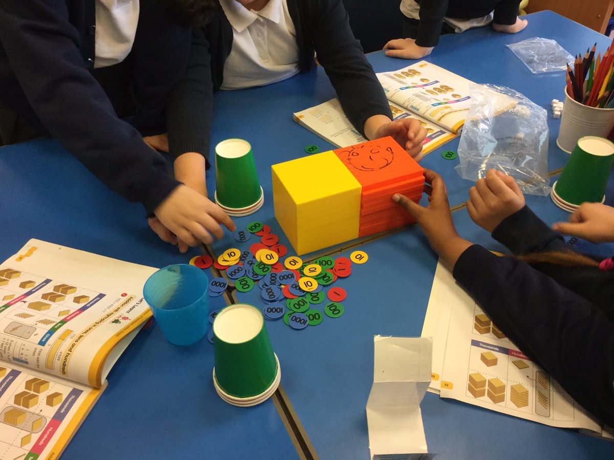 EPSMissMHardy's tweet photo. What an exciting morning Y3 have had showing off their Maths knowledge to Mr Warwick! We were practising our exchanging ready for our next step in #columnaddition. #Y3areMathsExperts #visuallearning #peersupport 👍🏼🌟😁@Gaynor_Spence @Eastfield_EN3 @EPSNicoleJ https://t.co/mcJ1uKKZuV