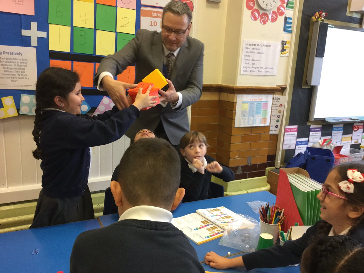 EPSMissMHardy's tweet photo. What an exciting morning Y3 have had showing off their Maths knowledge to Mr Warwick! We were practising our exchanging ready for our next step in #columnaddition. #Y3areMathsExperts #visuallearning #peersupport 👍🏼🌟😁@Gaynor_Spence @Eastfield_EN3 @EPSNicoleJ https://t.co/mcJ1uKKZuV