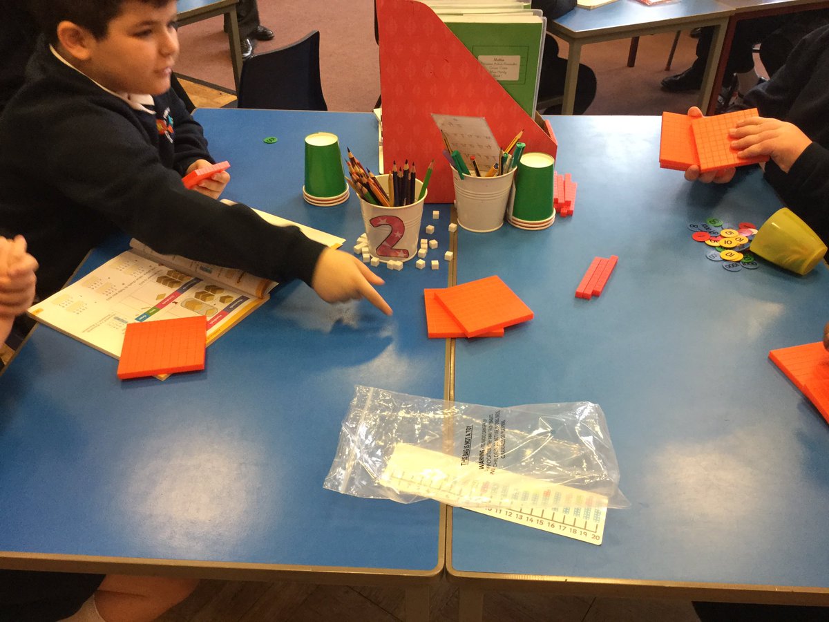EPSMissMHardy's tweet photo. What an exciting morning Y3 have had showing off their Maths knowledge to Mr Warwick! We were practising our exchanging ready for our next step in #columnaddition. #Y3areMathsExperts #visuallearning #peersupport 👍🏼🌟😁@Gaynor_Spence @Eastfield_EN3 @EPSNicoleJ https://t.co/mcJ1uKKZuV