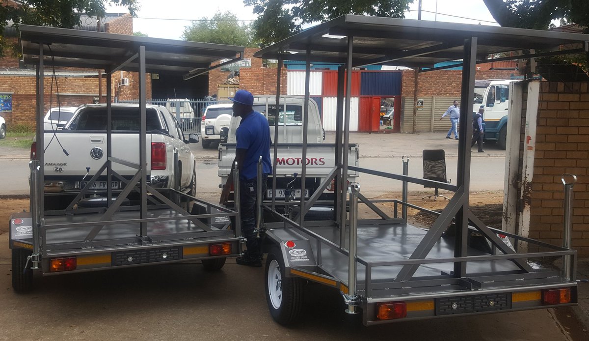 mrozosborne's tweet image. Another two solar led trailers for #polycomp