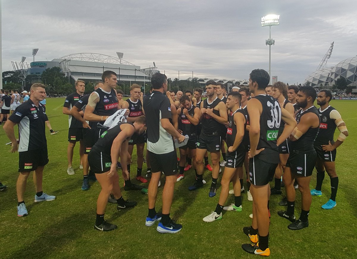 CollingwoodFC's tweet photo. 🗣 The teams getting their quarter-time instructions #PiesIntra
Don't miss a minute of the action, watch live: https://t.co/sY3V1HBfcq https://t.co/baK1I2navW