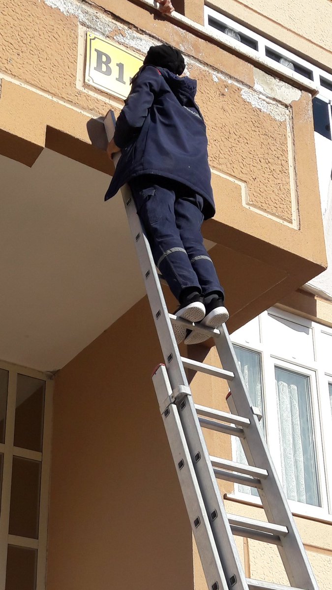 B1-11 Blok tabelamızın yenisi yaptırılarak teknik personelimiz tarafından montajı yapıldı. <a href="/seferulug/">seferi uluğ</a> @oozturk36 <a href="/EmlakYonetim/">Emlak Yönetim A.Ş.</a> @Emlakisletmeler