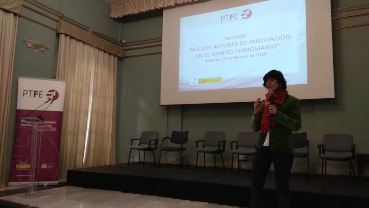 jrlopezbenito's tweet photo. @mbenjucv fundadora y CEO de @south_summit inaugura la jornada "Nuevos Actores de Innovación en el Ámbito Ferroviario" organizada por #PTFE y @Renfe donde estoy invitado a exponer los desarrollos y tecnologías de #RealidadVirtual y #RealidadAumentada #Industria40 de @CreativiTIC https://t.co/oo0BL8ufdc