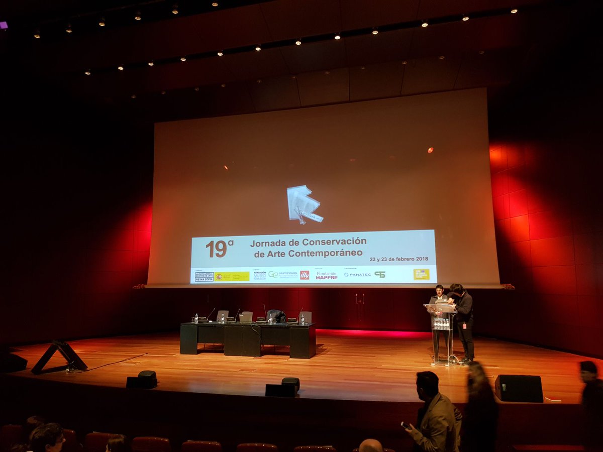 En unos minutos arranca la 19 Jornada de Conservación de #Arte Contemporáneo en <a href="/museoreinasofia/">Museo Reina Sofía</a>. Nuestra ponencia a partir de las 11.15H con un sistema revolucionario para la #iluminación de #ObrasdeArte, ¡te esperamos!.