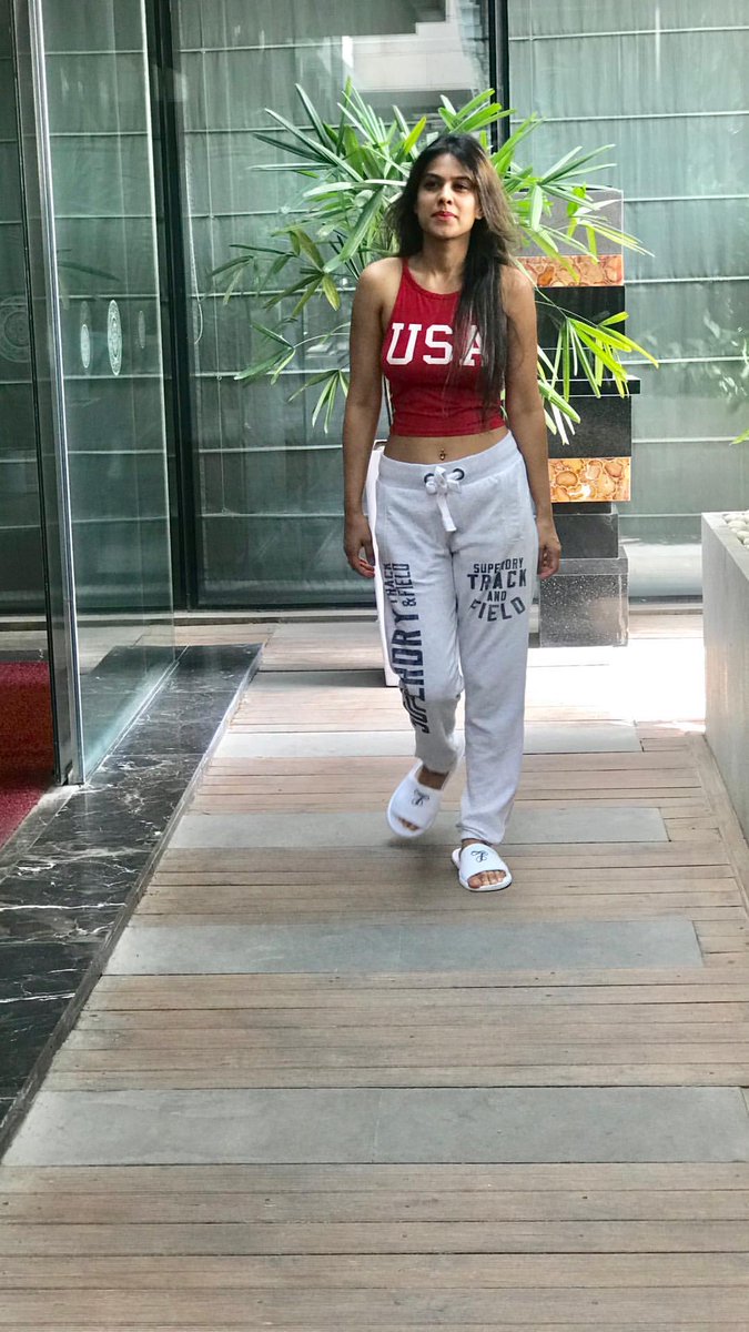 Team NiaSharma(NC) tweet media