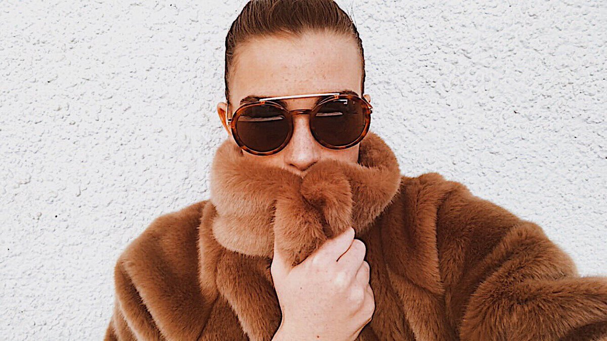 Selfreeze ❄️ Pas trop froid aujourd’hui mes lunes? 🌙
