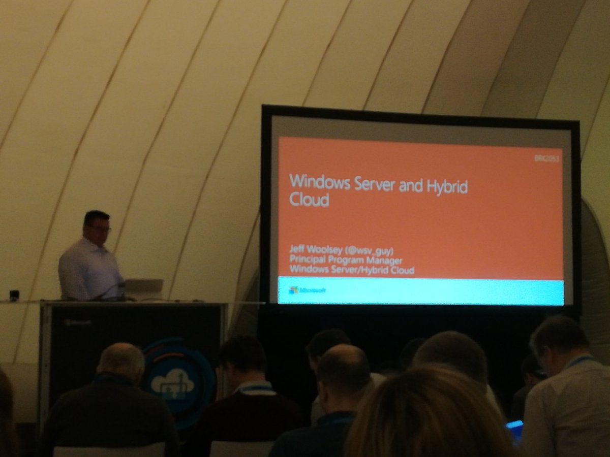 Jetzt Insiderwissen zu #Windows #Server und #HybridCloud mit <a href="/WSV_GUY/">NotHereAnymore</a> auf dem #MSTechSummit. Los geht's!