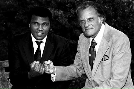 light_hub's tweet image. Billy Graham's life reminds me of the 2 Timothy 4:6 that says 'for I am being poured out like a drink'. And it's basically just that. He fully served his purpose on earth and lived fully. RIP Billy Graham
#lighthub #billygraham #2tim4:6 #purpose