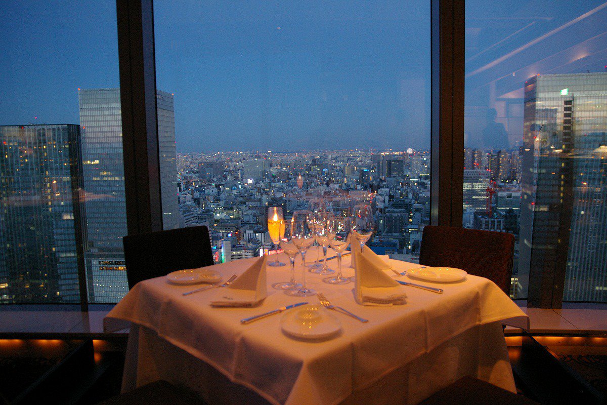 丸の内ドットコム 公式 Twitter ನಲ ಲ 丸ビル高層階レストランの期間限定スペシャルプラン予約受付中 ランチなら3 000円or 5 000円の2つのコースから ディナーなら7 500円 15 000円まで4つのコースからそれぞれ味わえるチャンス 今だけの特別プランを