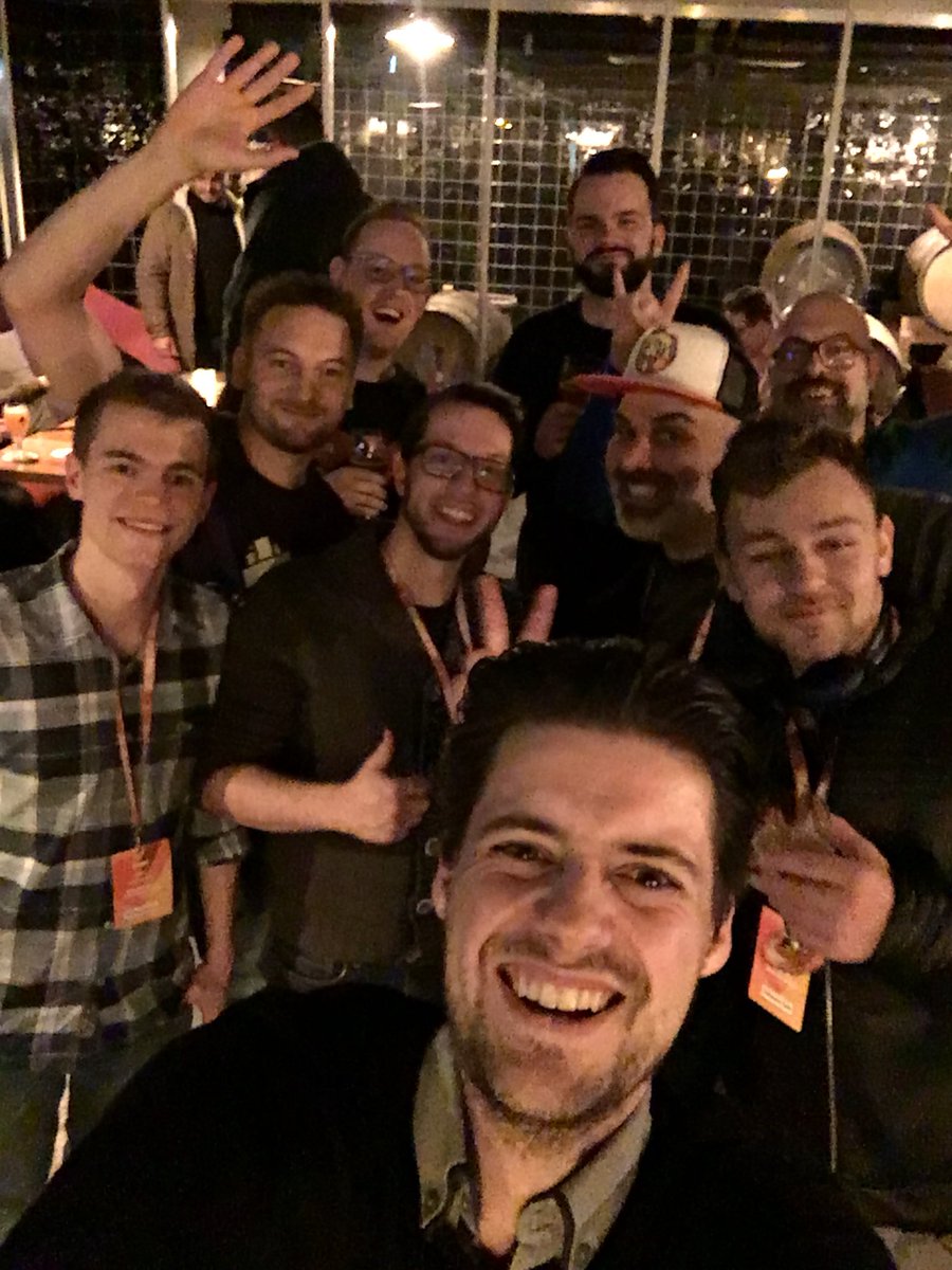 josgerards88's tweet image. Meanwhile 1 week ago.. 👌🏻😬🚀 #tbt with @gerardsans @CompuIves @mweststrate @eriklieben @lucamezzalira @Frontend_Love #frontenddeveloperlove